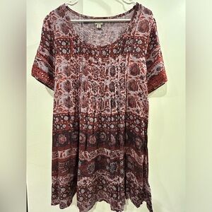 Ecote, Size M, short sleeved patterned mini dress, lavender, rust, and navy blue